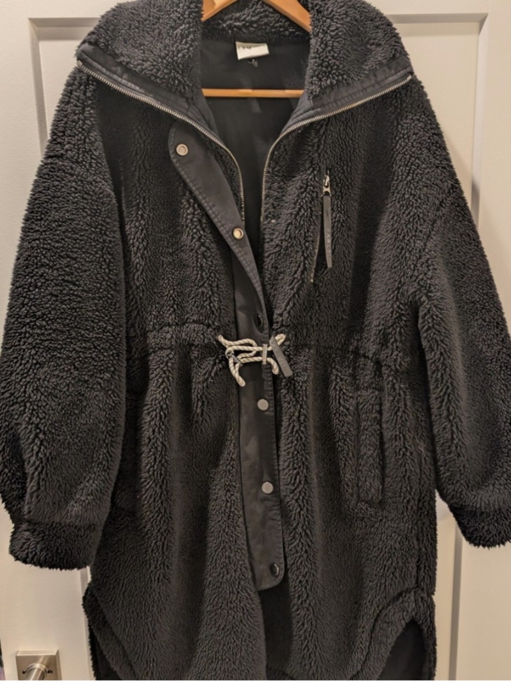 Varley Sherpa Jones Black Teddy Coat Jacket Size Small . Anthropologie. - Picture 13 of 13